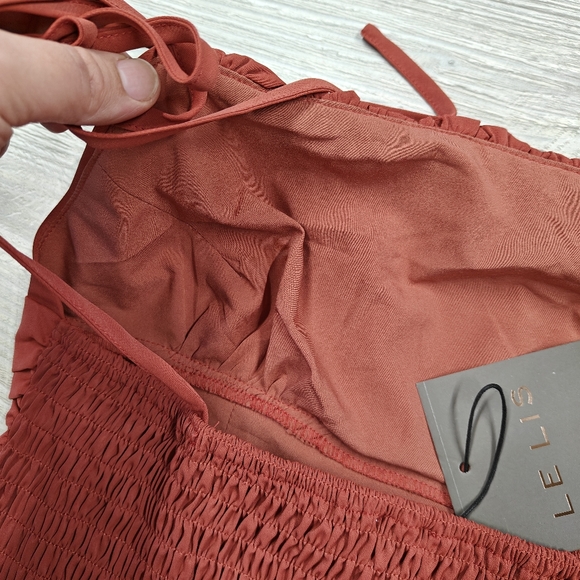 Le Lis Collection Crop Self-Tie Strap Sleeveless Shirt Ruched Medium - Picture 2 of 9